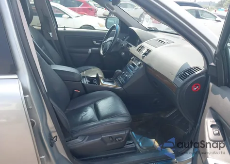 2011 Volvo Xc90 3.2 from USA, damaged, VIN YV4952CZ1B1598706